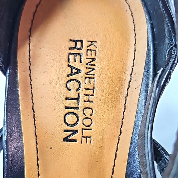 Kenneth Cole Reaction Know Show Black Strappy Sandals Size 7.5 - Picture 2 of 8